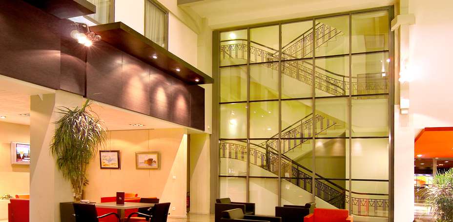 Park & Suites Prestige Lyon - 