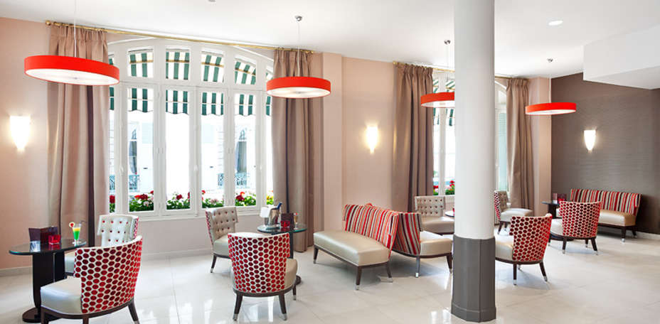 Hôtel Les Nations - 