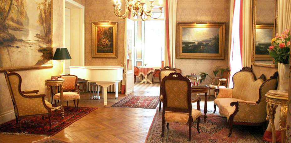 Hôtel Belle Isle sur Risle - 