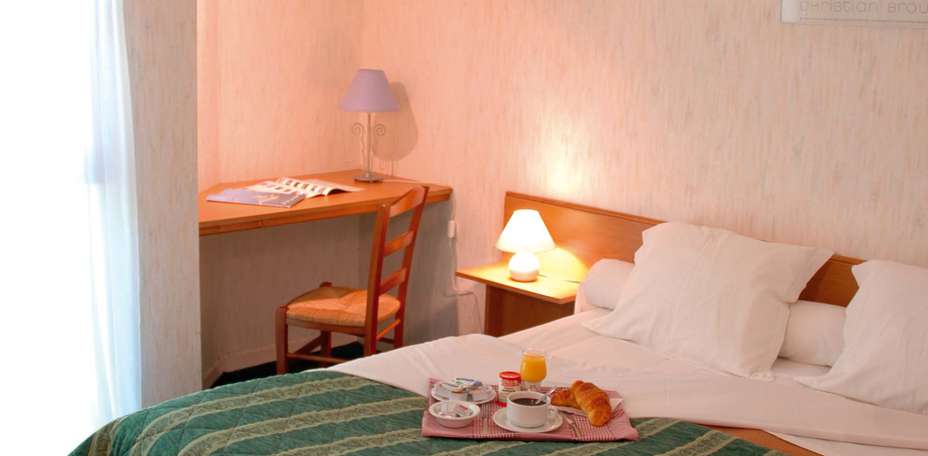 Hôtel Restaurant Le Saint Aubert - 