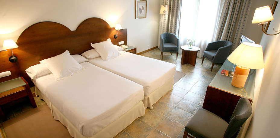 Hotel Ciudad de Cenicero - 