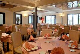 Hôtel Restaurant Les Peyrières - 