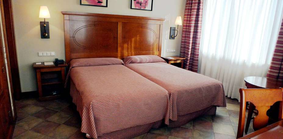 Hotel Villava - 