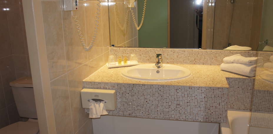 Hôtel La Closerie  - Salle de bain
