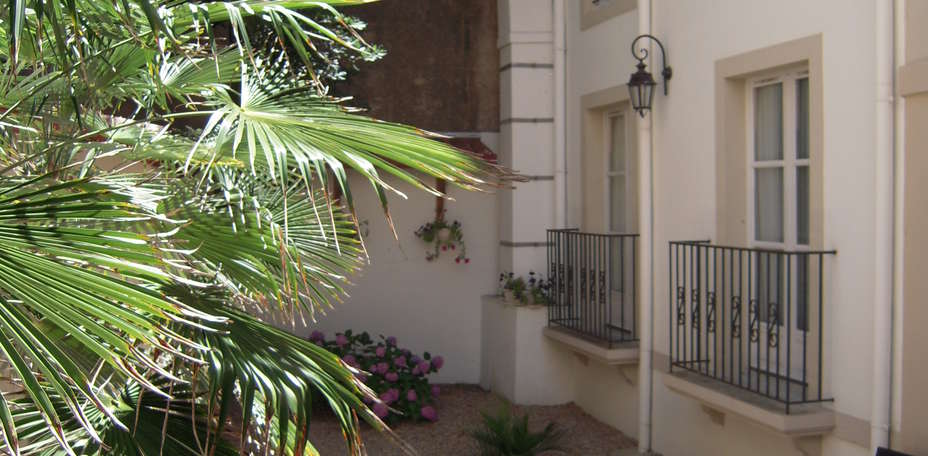 Hôtel Georges VI - 