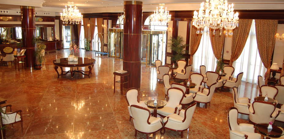 Hotel Alameda Palace - 