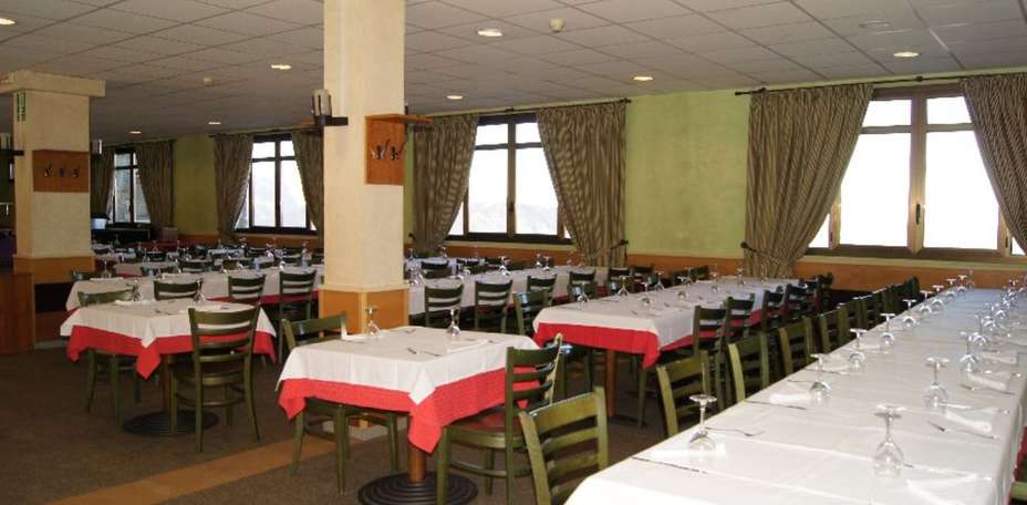 Hotel Port Ainé 2000 - 