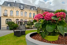 Best Western Premier Villa des Fleurs - 
