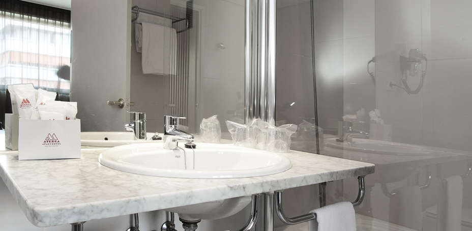 Aparthotel Atenea Barcelona - 