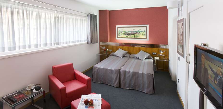 Aparthotel Atenea Barcelona - 