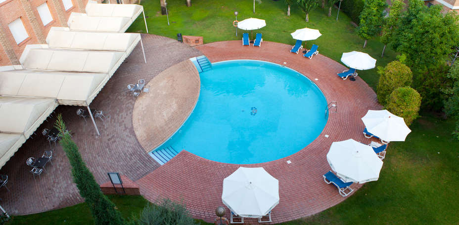 Hotel Corona Tortosa - Piscina exterior