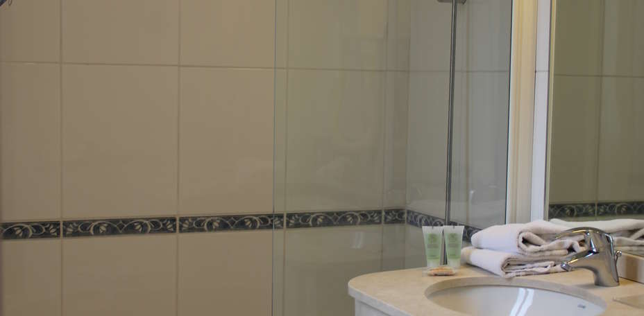 Best Western Hôtel Montcalm - Salle de bain standard