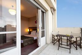 Quality Suites Nice La Malmaison - 
