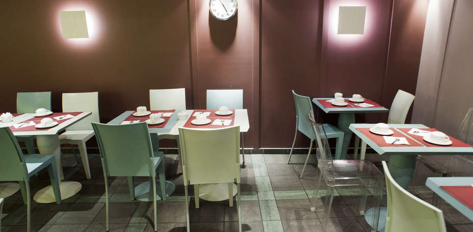 Hôtel Magenta - Salle de petit déjeuner