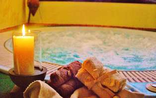Escapada romántica con cena y spa privado en Salamanca