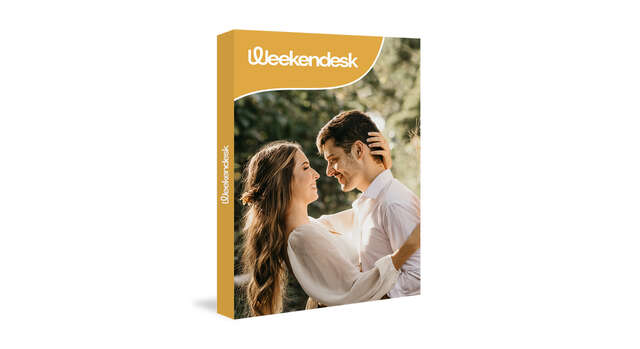 Caja regalo de Weekendesk 'Minivacaciones de luna de miel', el regalo de boda perfecto para recién casados.