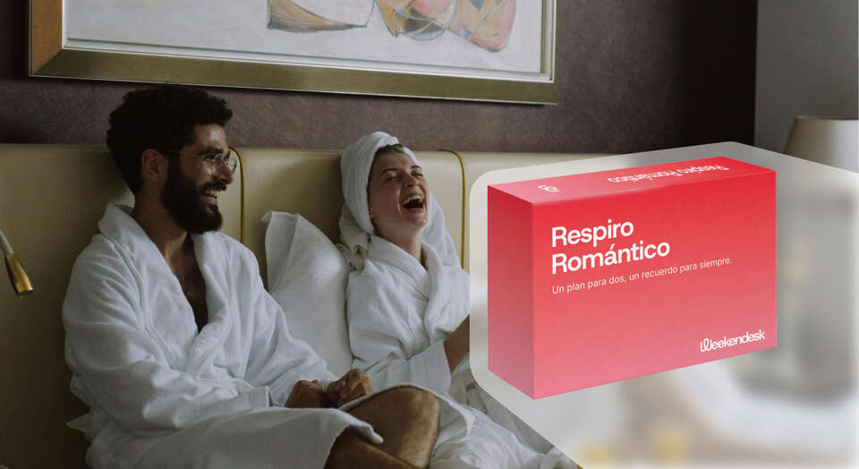 Caja regalo 'Escapada romántica' de Weekendesk, con una noche de hotel y un extra romántico para dos.