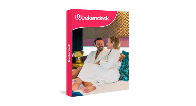 Coffret cadeau 'Week-end romantique en amoureux' de Weekendesk, avec une nuit d'hôtel et un extra romantique pour deux.