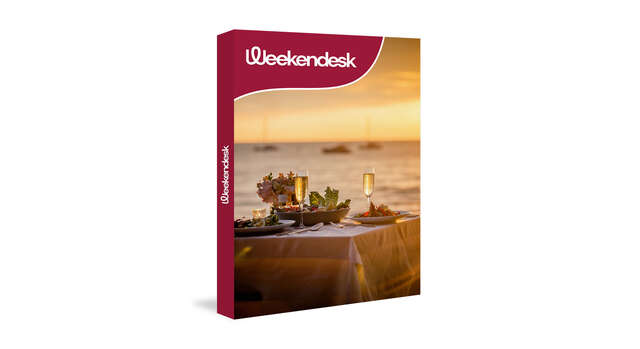 Coffret cadeau 'Week-end gastronomique d'exception' de Weekendesk, pour une nuit dans un hôtel 4 ou 5 étoiles avec dîner gourmet.