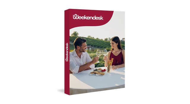 Cofanetto regalo 'Deliziosa evasione' di Weekendesk, con una notte in hotel e cena inclusa per due.