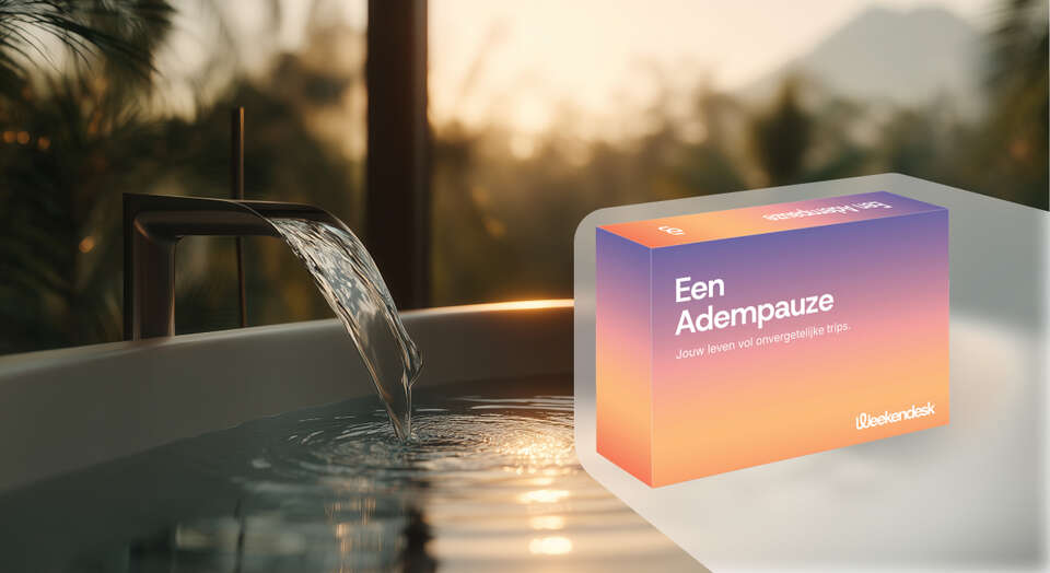Cadeaubox 'Luxueus spa weekend' van Weekendesk, het ideale ontspannende uitje cadeau voor twee personen.
