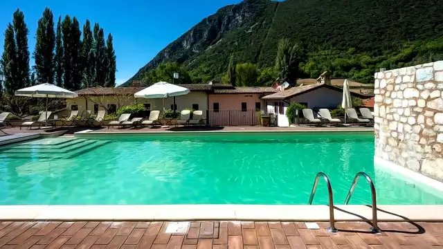 Charme dans un hôtel 4* dans les collines d'Ombrie