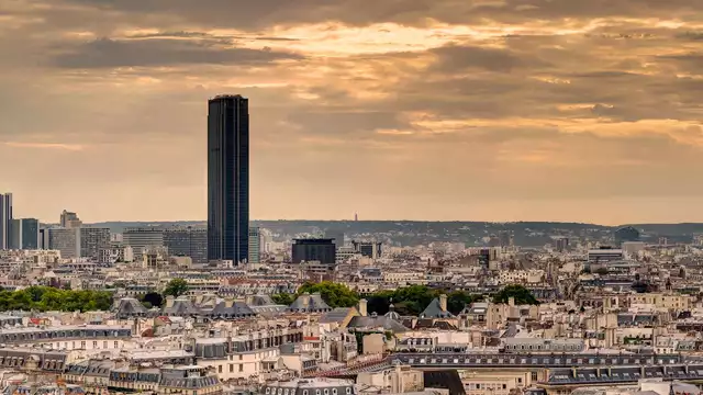 Escapada para dos a las puertas de París con crucero por el Sena