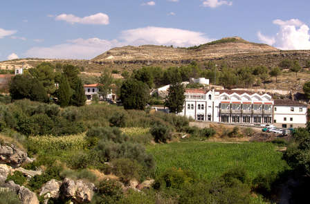 Escapade détente à l'Alicún Spa Resort : accès à l’espace thermal avec bain à bulles et douche circu