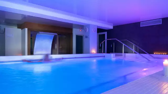 Profitez de la nature des Pyrénées espagnoles à Aigüestortes avec circuit et piscines thermales