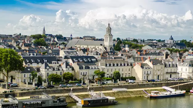 Découvrez la célèbre tapisserie de l'Apocalypse à Angers