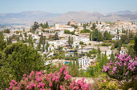 Profitez du charme magique de Grenade au bord de la rivière Genil