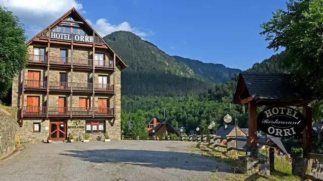 Verken de Vallei van Arán in een rustiek hotel met de charme van de Pyreneeën