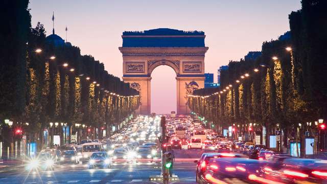 Découvrez le Château de Fontainebleau et séjournez à Paris