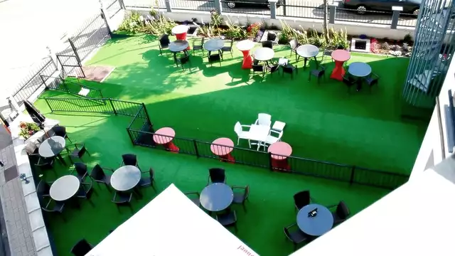 Disfruta de una estancia en habitación superior en el Aeropuerto de Bruselas