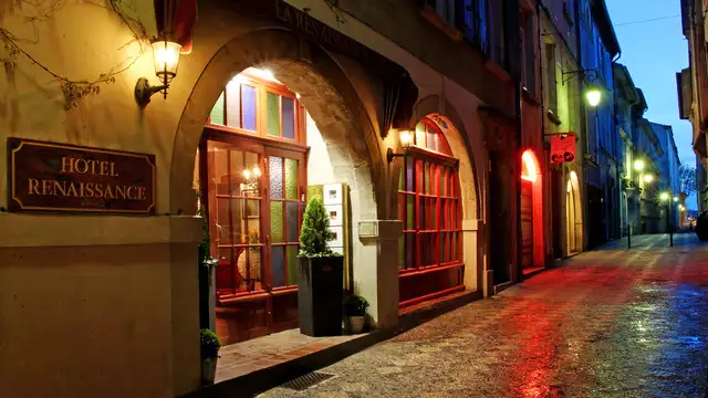 Escapada de ensueño en una lujosa suite en Castres