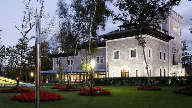 Verblijf in een Junior Suite Duplex met spa in Bosque de la Zoreda