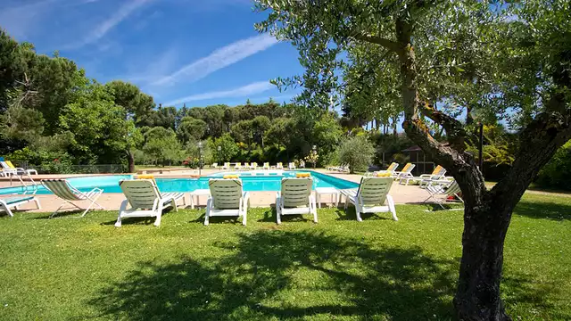 Wijnproeverij en verblijf in een duurzaam hotel om de essentie van Montepulciano te ervaren