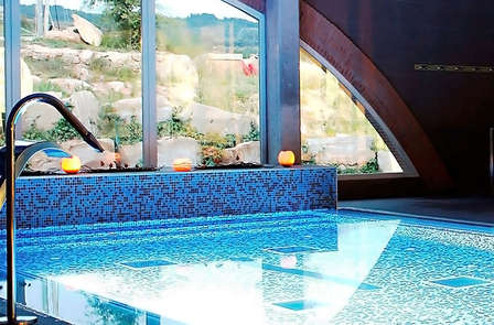 Surprenez votre partenaire avec un dîner et un spa en Cantabrie