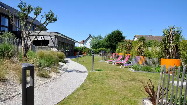 Week end romantico con cena di cappe sante normanne Saint-Jacques a Courseulles-sur-Mer