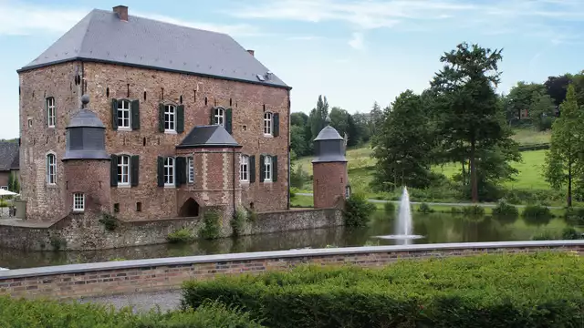 Soggiorno di lusso in un castello del XIV secolo a Kerkrade.