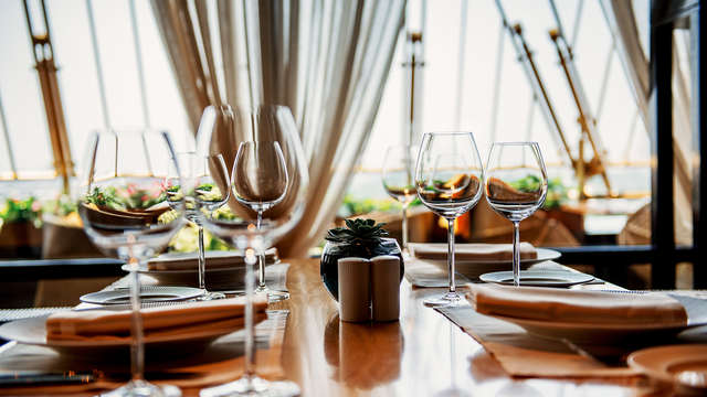 Circuito Sentidos: Escapada con Cena y Spa en Ferrol