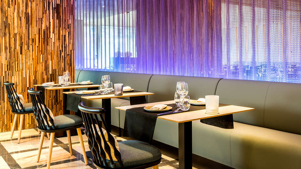 Escapada especial para enamorados con cena y spa en Barcelona