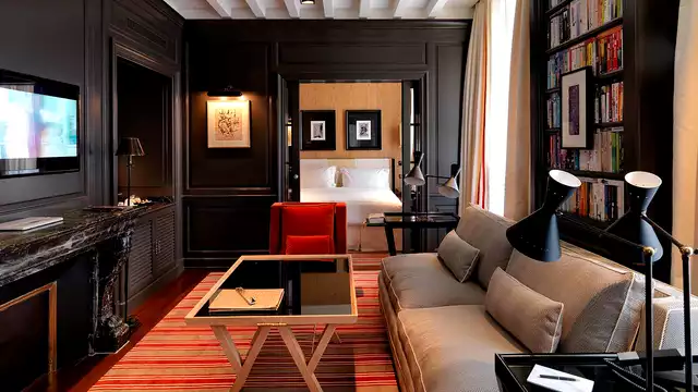 Escapada de lujo y romantica a un hotel estrellas en el corazon de Paris