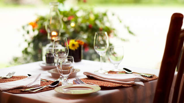 Encanto con cena en una localidad cátara cerca de los Pirineos