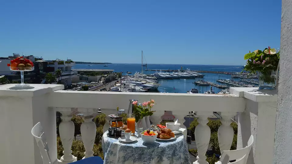 Overnachten met zicht op zee in Cannes