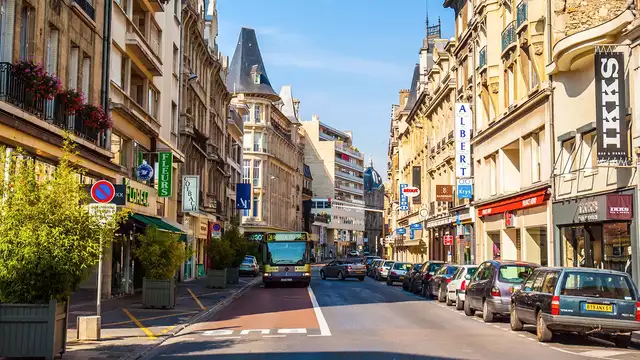Champagneweekendje n het hart van Reims, inclusief een glas champagne