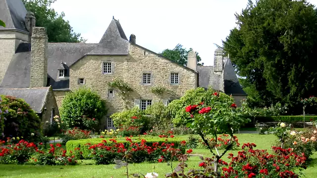 Escapada a una antigua casa con encanto del siglo XVI cerca de Concarneau