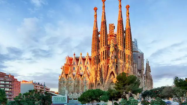 Découvrez Barcelone avec les entrées pour la Sagrada Familia