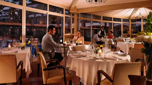 Escapada VIP: Con masaje, circuito Spa y cena gourmet en un precioso complejo 4*