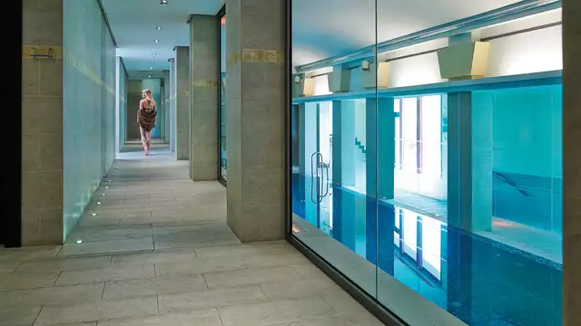 Escapada VIP: Con masaje, circuito Spa y cena gourmet en un precioso complejo 4*